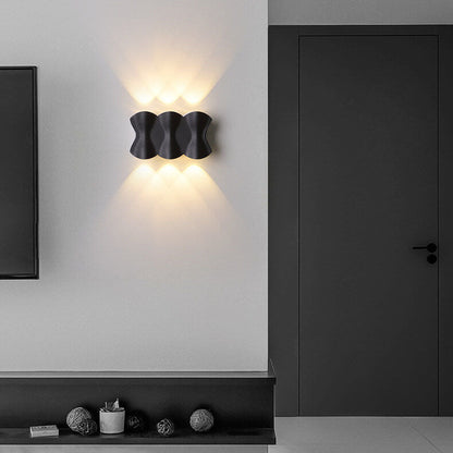Simplicity Wave Aluminum LED Outdoor Wall Sconce Lamp