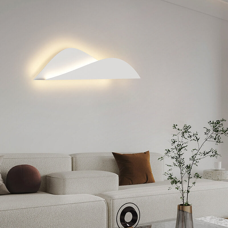 Minimalist Dimensional Peaks Design LED Wall Sconce Lamp