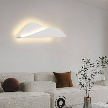 Minimalist Dimensional Peaks Design LED Wall Sconce Lamp