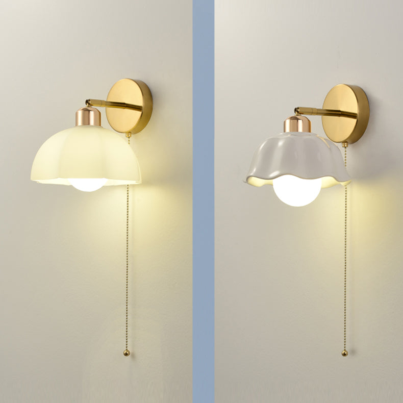 Modern Art Deco Flower Round 1-Light Wall Sconce Lamp