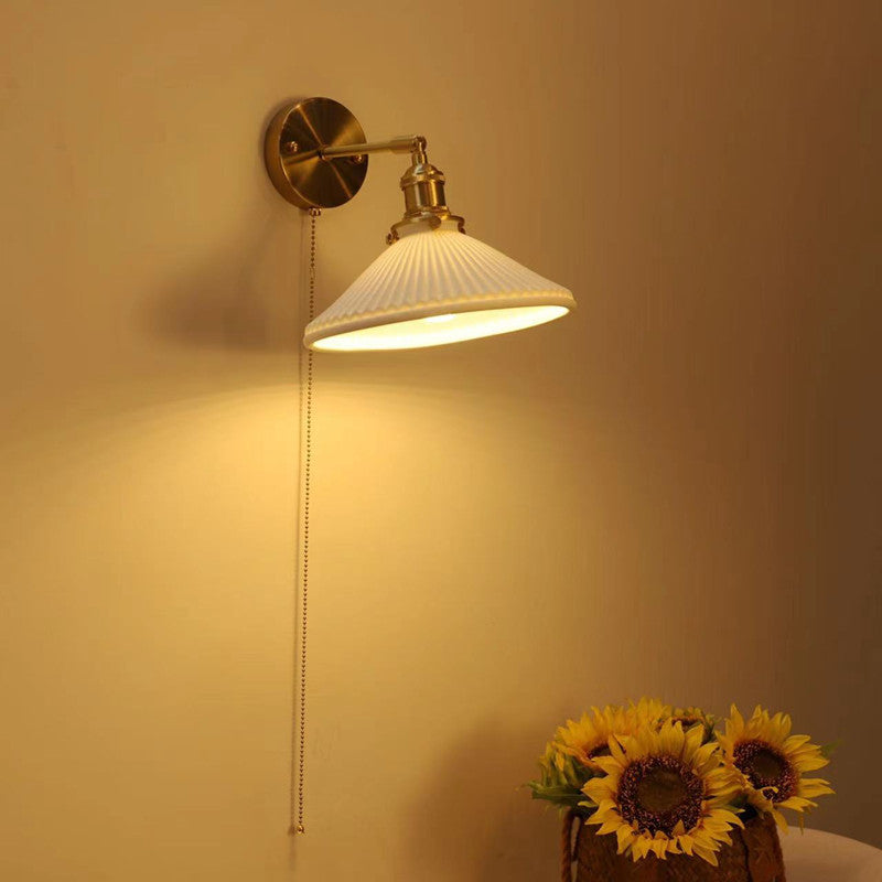 Simplicity Round 1-Light Vanity Light Wall Sconce Lamp