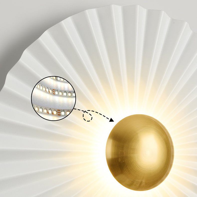 Creative Round Scallop Hardware LED Wall Sconce Lamp