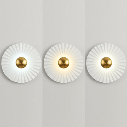 Creative Round Scallop Hardware LED Wall Sconce Lamp