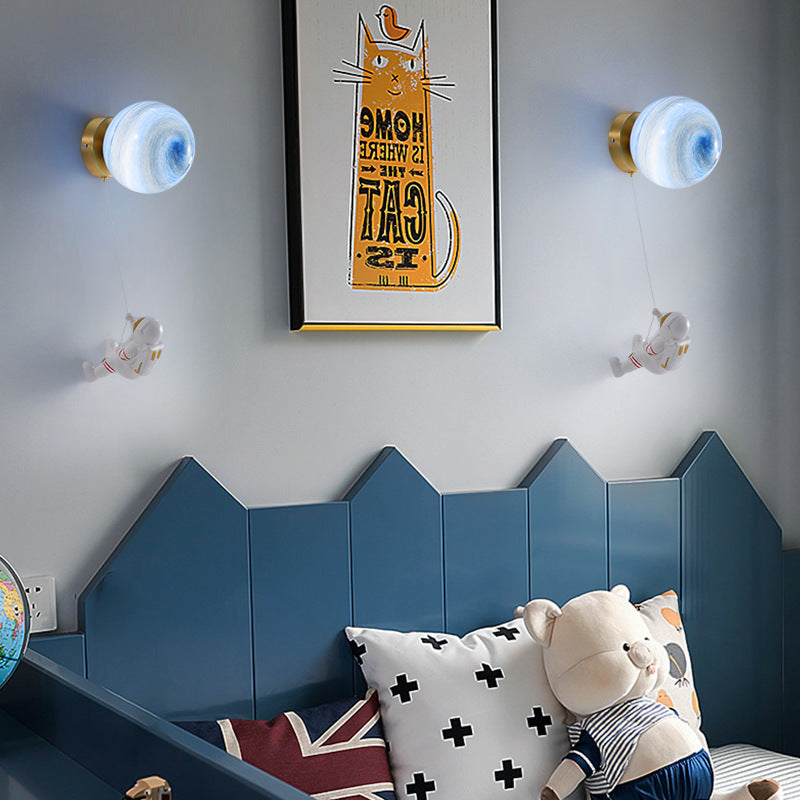 3D Moon Shade Resin Astronaut 1-Light Wall Sconce Lamp