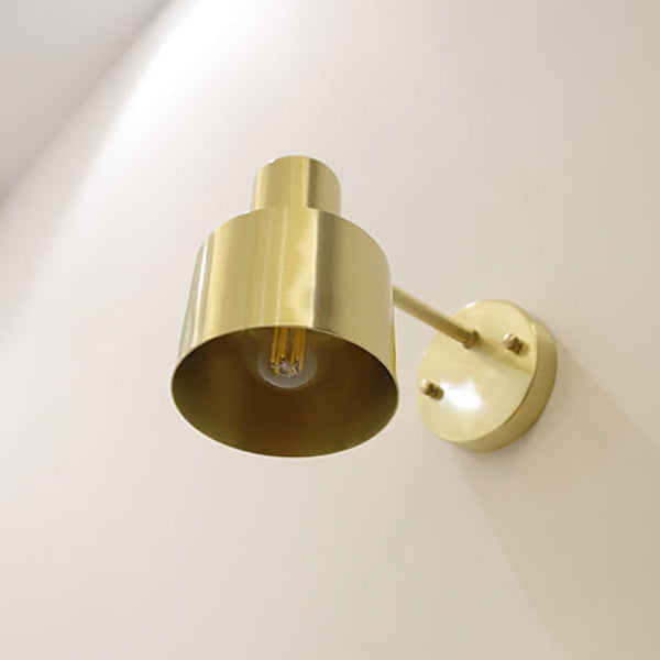 Minimalist Golden Metal Column 1-Light Wall Sconce Lamp