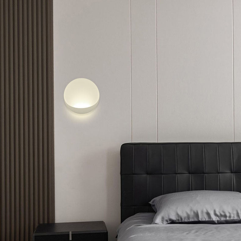 Modern Minimalist Round Aluminum LED Wall Sconce Lamp