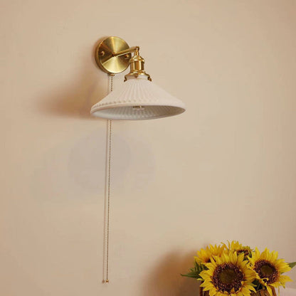 Simplicity Round 1-Light Vanity Light Wall Sconce Lamp