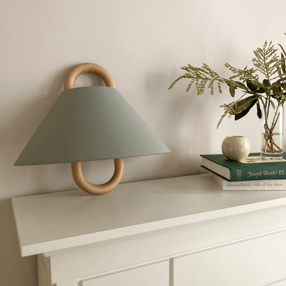 Modern Solid Wood Pleated Semicircle 1-Light Wall Sconce