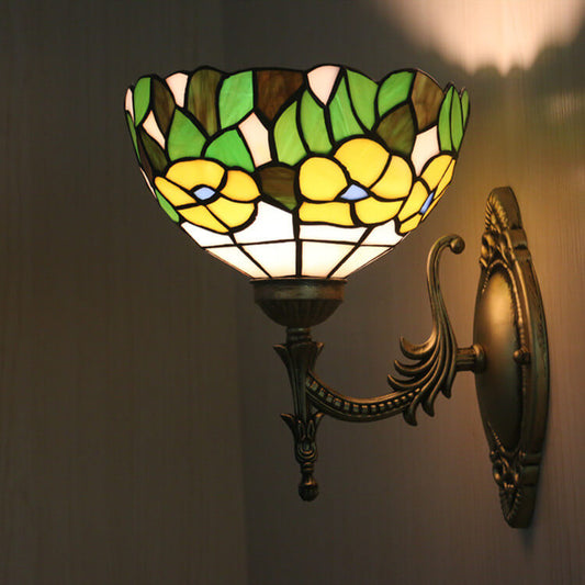 Tiffany Green Leaf Stained Glass 1-Light Wall Sconce Lamp