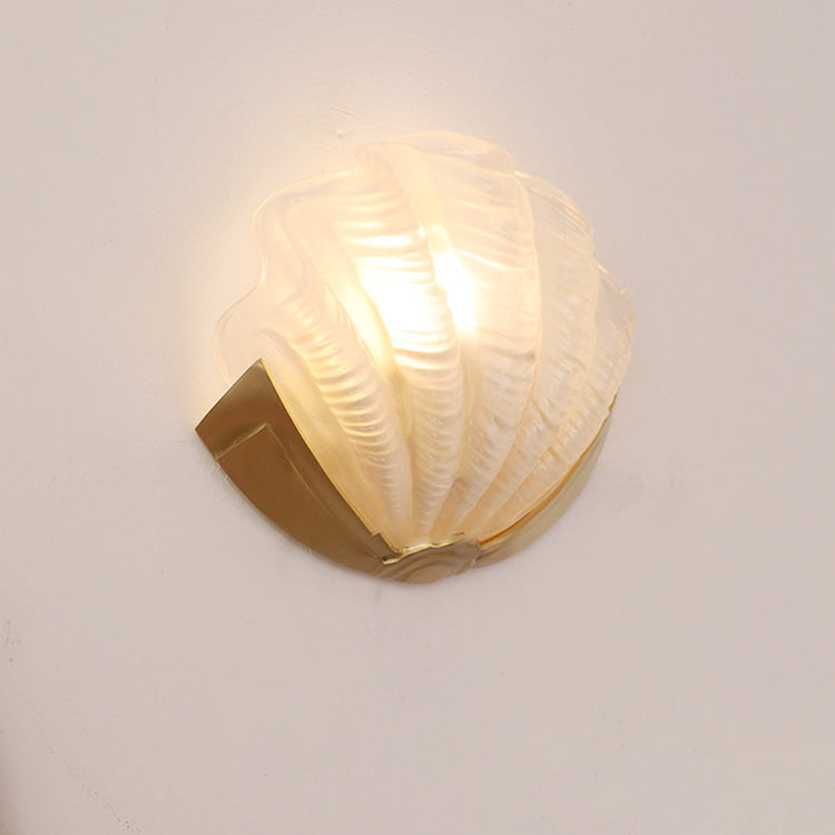Modern Art Deco Shell Brass Glass 1-Light Wall Sconce Lamp
