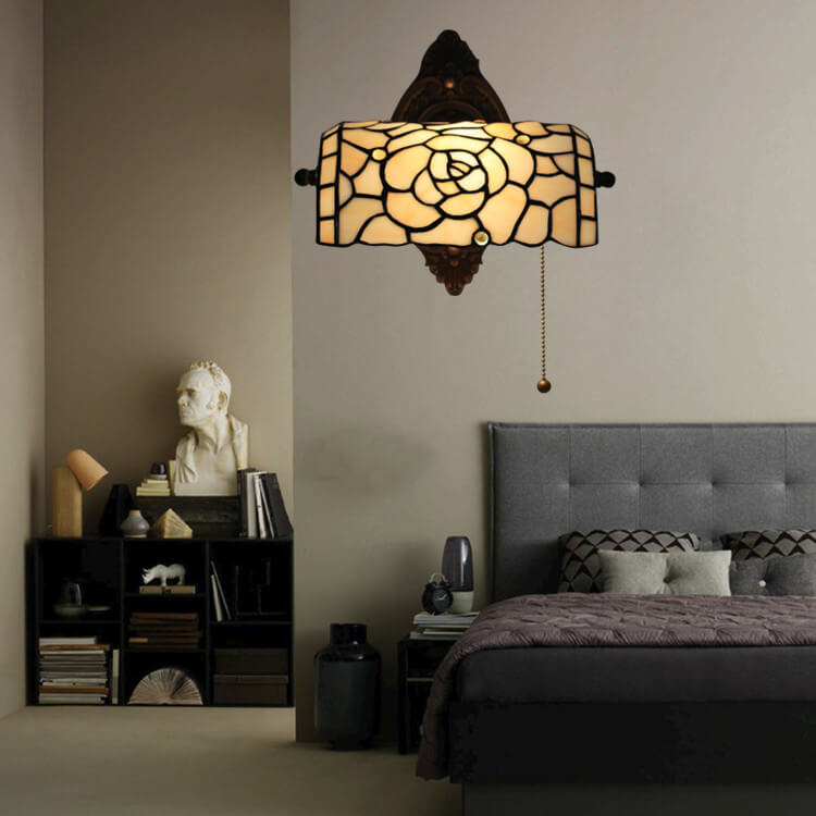 Tiffany Floral Stained Glass 1-Light Wall Sconce Lamp