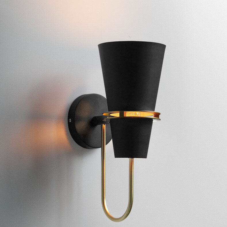 Scandinavian Horn Iron 1-Light Wall Sconce Lamp