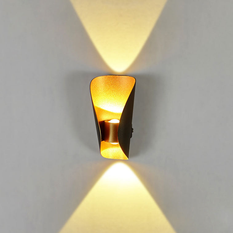 Shape Outdoor Patio Balcony Waterproof LED Wall Sconce Lamp