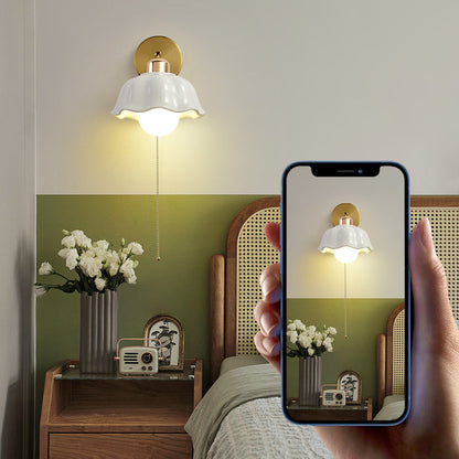 Modern Art Deco Flower Round 1-Light Wall Sconce Lamp