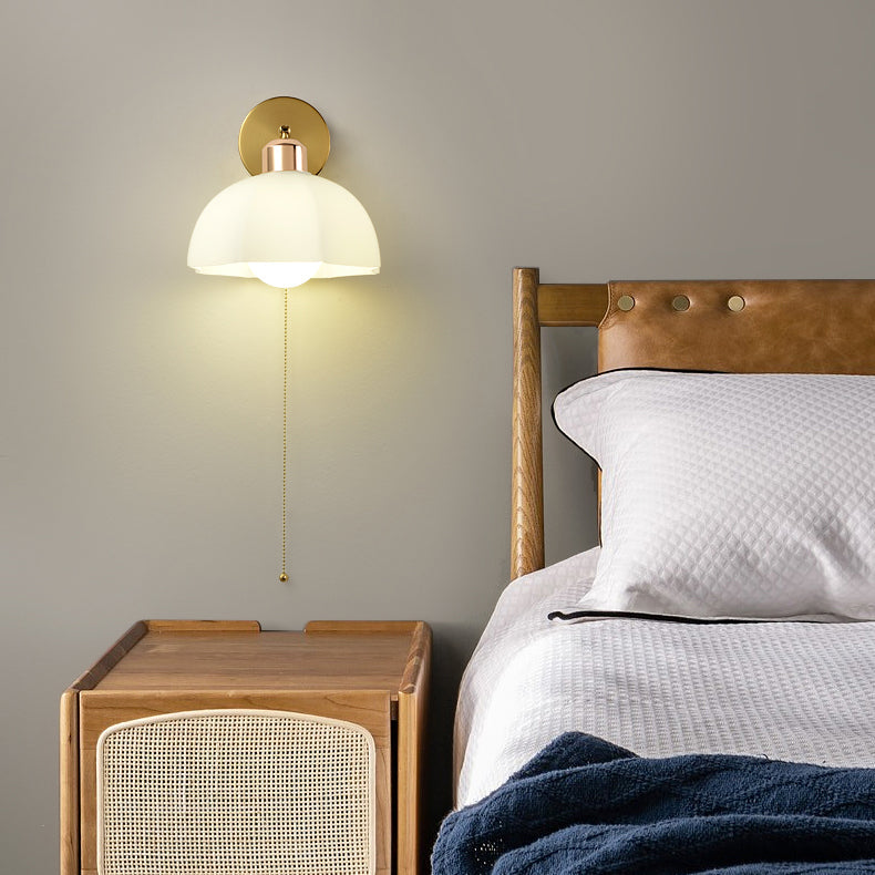 Modern Art Deco Flower Round 1-Light Wall Sconce Lamp