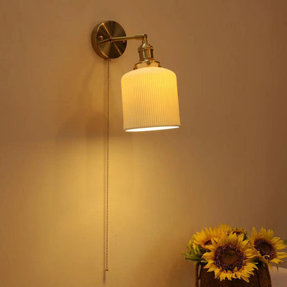 Simplicity Round 1-Light Vanity Light Wall Sconce Lamp