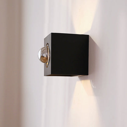 Modern Minimalist Square Iron 1-Light Wall Sconce Lamp