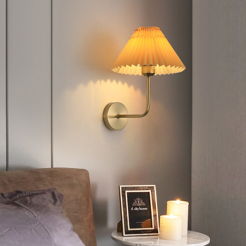 Simplicity Cone Iron Fabric 1-Light Wall Sconce Lamp