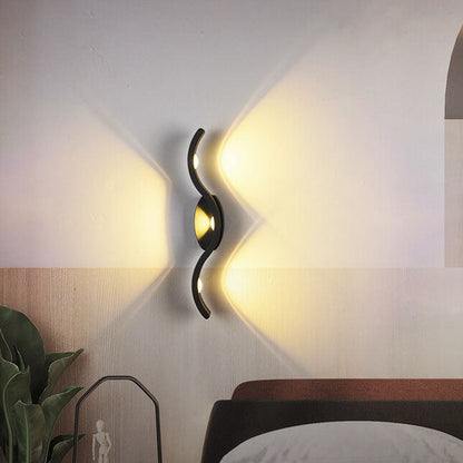 Creative Wave Curve Acrylic Aluminum LED Wall Sconce Lamp