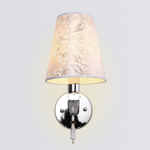 Transitional Iron Frame 1-Light Wall Sconce Lamp