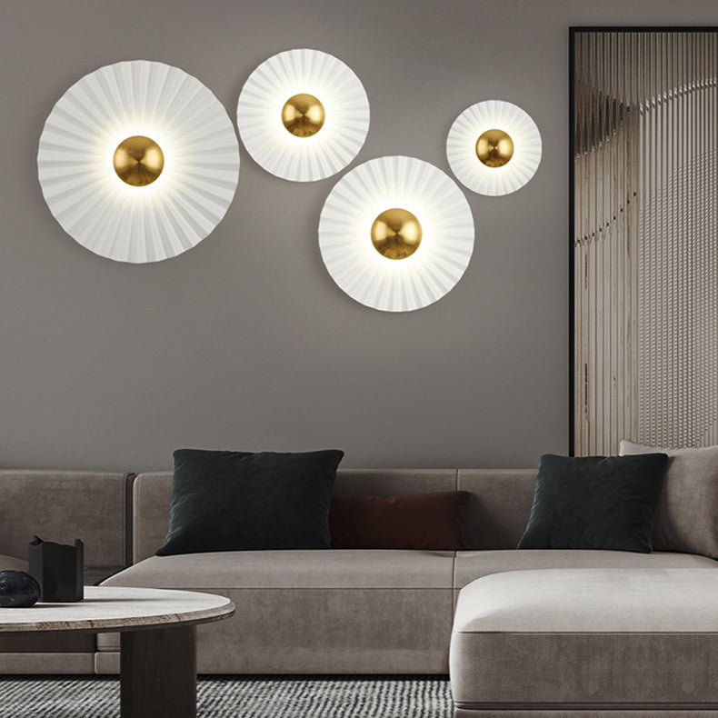 Creative Round Scallop Hardware LED Wall Sconce Lamp