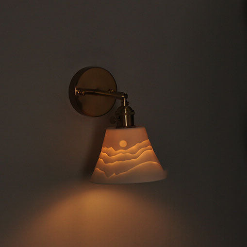 Minimalist Ceramic Mural Horn 1-Light Wall Sconce Lamp