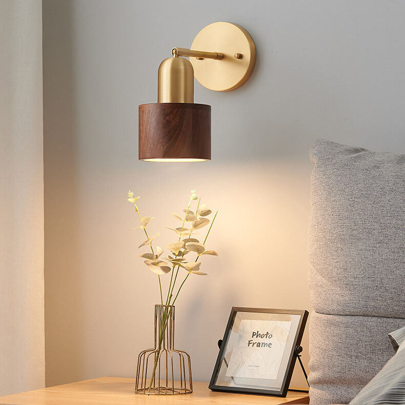 Light Luxury Copper Walnut Round 1-Light Wall Sconce Lamp
