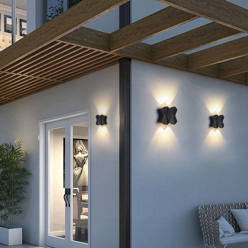 Simplicity Wave Aluminum LED Outdoor Wall Sconce Lamp