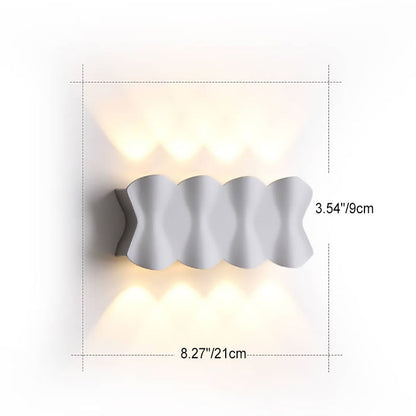 Simplicity Wave Aluminum LED Outdoor Wall Sconce Lamp