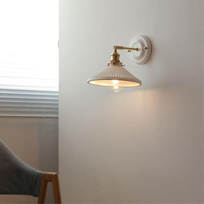 Traditional Vintage Ceramic Brass 1-Light Wall Sconce
