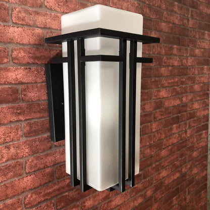 Chinese Glass Lampshade 1-Light Outdoor Wall Sconce Lamp