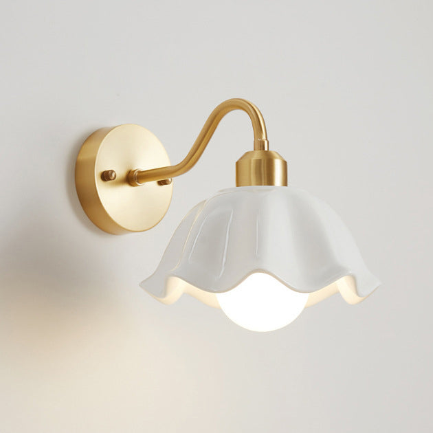 Cream Flower Pod All Copper Glass 1-Light Wall Sconce Lamp