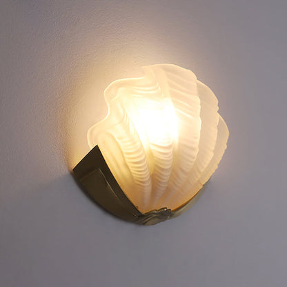 Modern Art Deco Shell Brass Glass 1-Light Wall Sconce Lamp