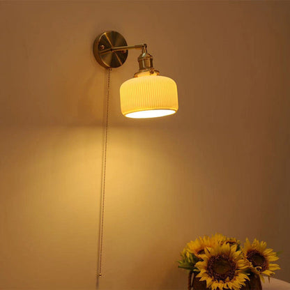 Simplicity Round 1-Light Vanity Light Wall Sconce Lamp