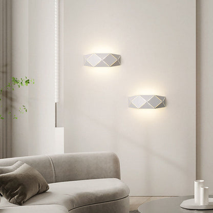 Nordic Iron Geometric Polyhedron LED Wall Sconce Lamp