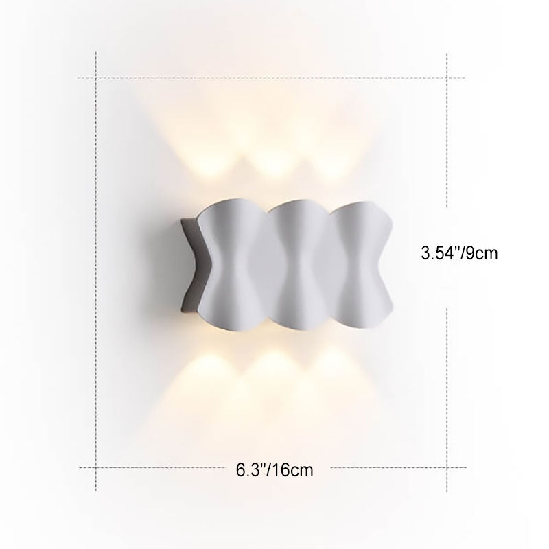 Simplicity Wave Aluminum LED Outdoor Wall Sconce Lamp