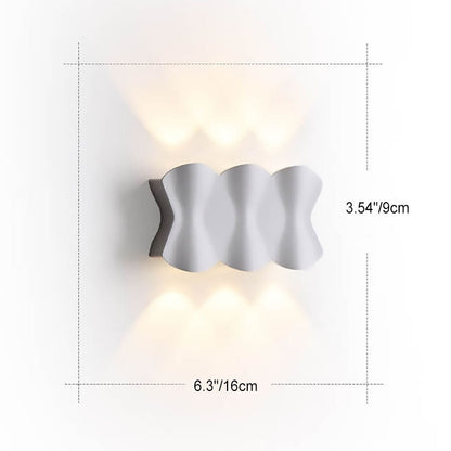 Simplicity Wave Aluminum LED Outdoor Wall Sconce Lamp