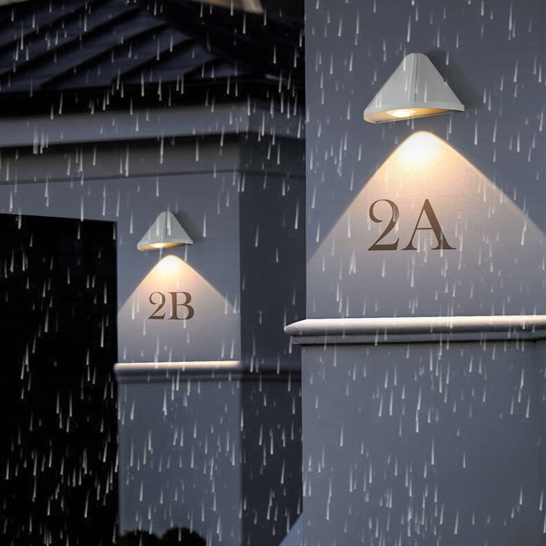 Triangle Aluminum Lens Frosted LED Outdoor Wall Sconce Lamp