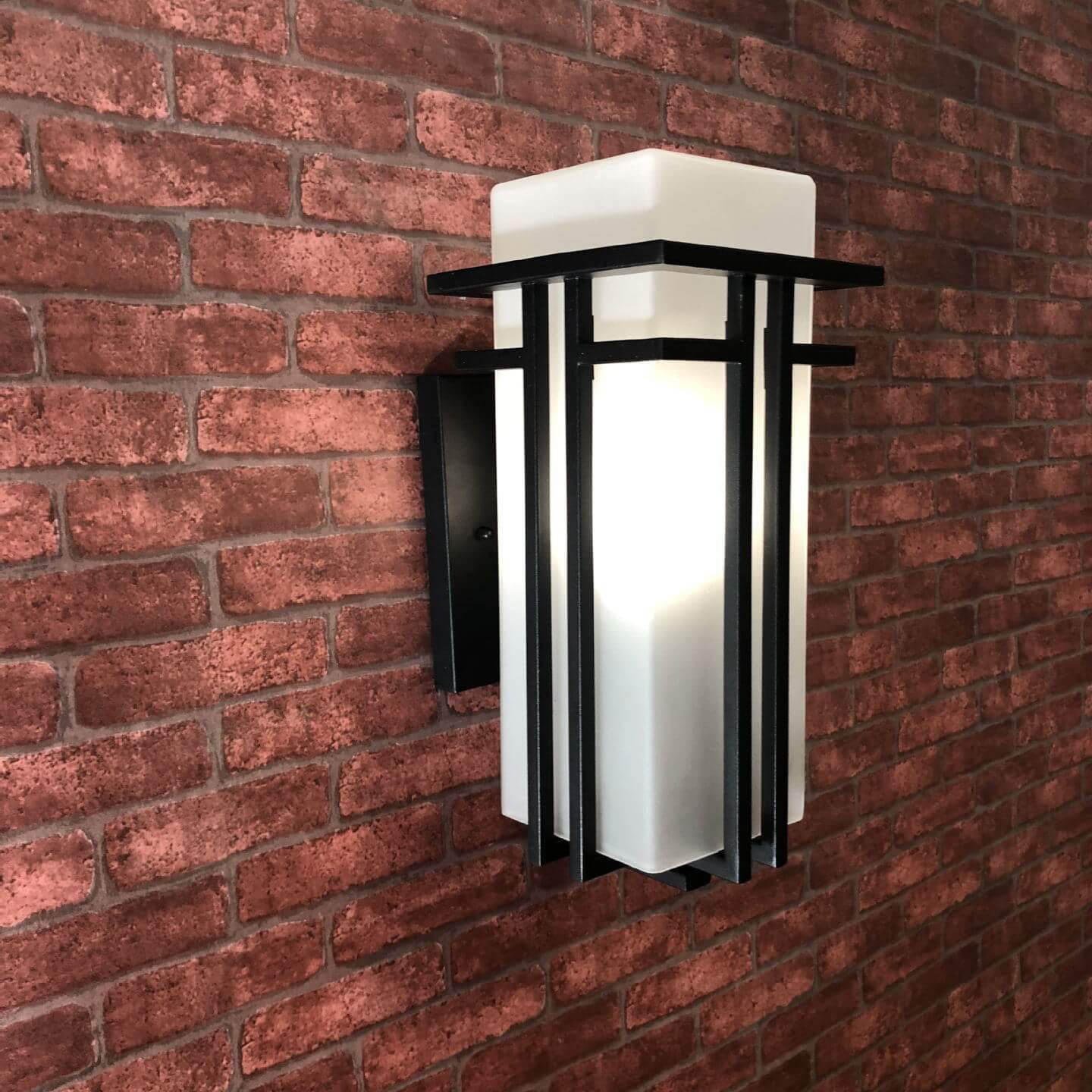 Chinese Glass Lampshade 1-Light Outdoor Wall Sconce Lamp