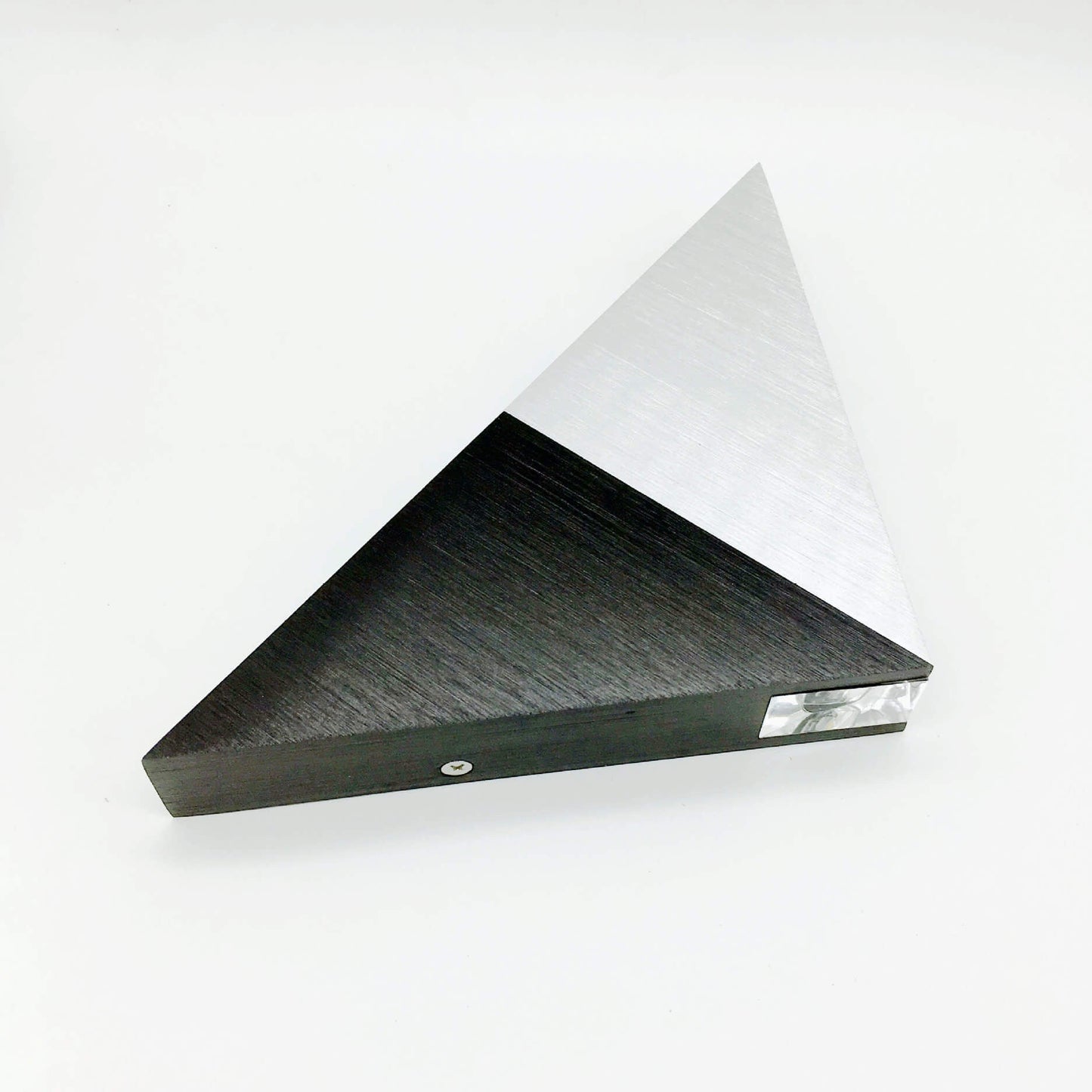 Aluminum Triangle Pyramid Design LED Wall Sconce Lamp