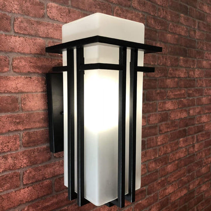 Chinese Glass Lampshade 1-Light Outdoor Wall Sconce Lamp