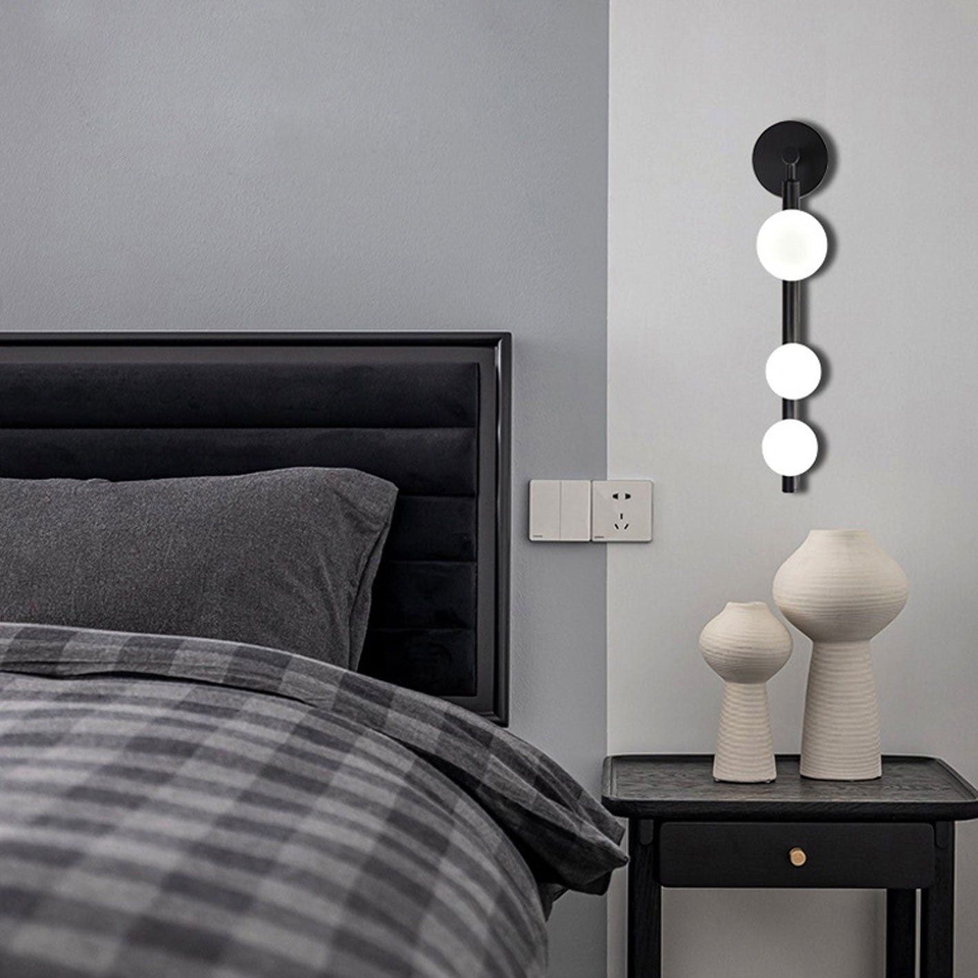 Light Luxury Iron Glass Round 3-Light Wall Sconce Lamp