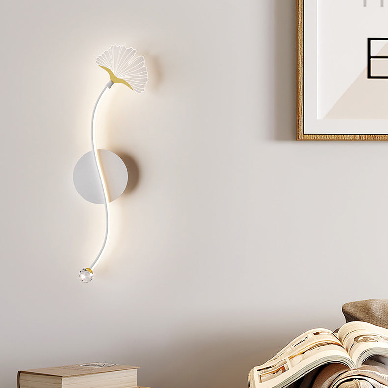 Iron Aluminum Acrylic Line Ginkgo Leaf LED Wall Sconce Lamp