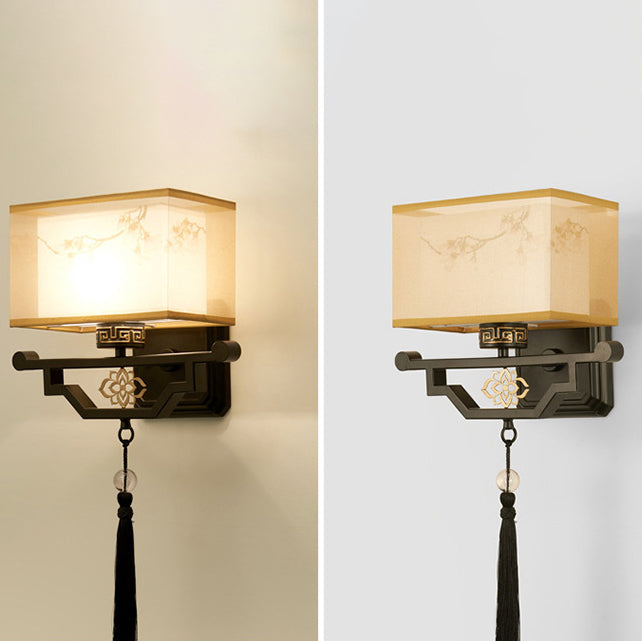 Chinese Embroidered Iron Fabric 1-Light Wall Sconce Lamp