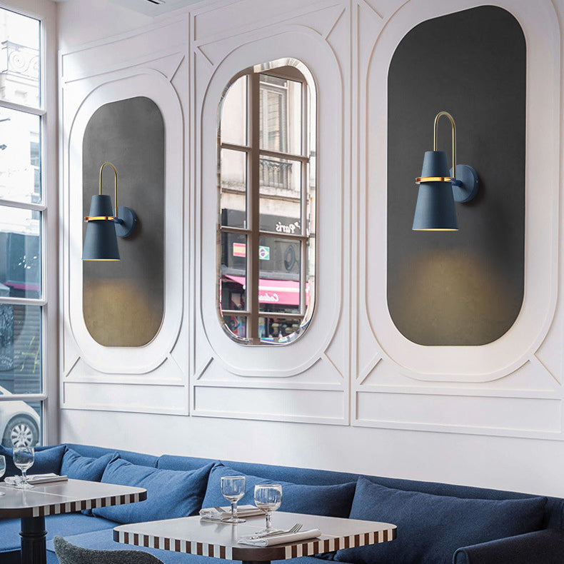 Scandinavian Iron Cylinder Horn 1-Light Wall Sconce Lamp