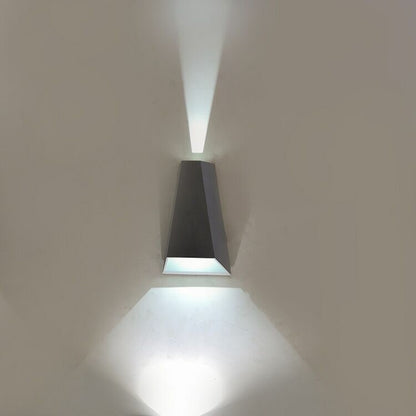 Trapezoidal Silicone PVC Lens LED Outdoor Wall Sconce Lamp