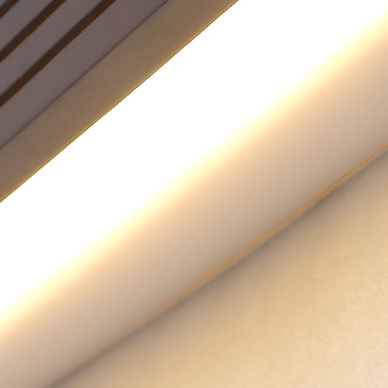 Traditional Wood Wall Light