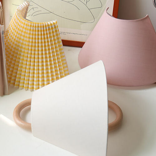 Modern Solid Wood Pleated Semicircle 1-Light Wall Sconce