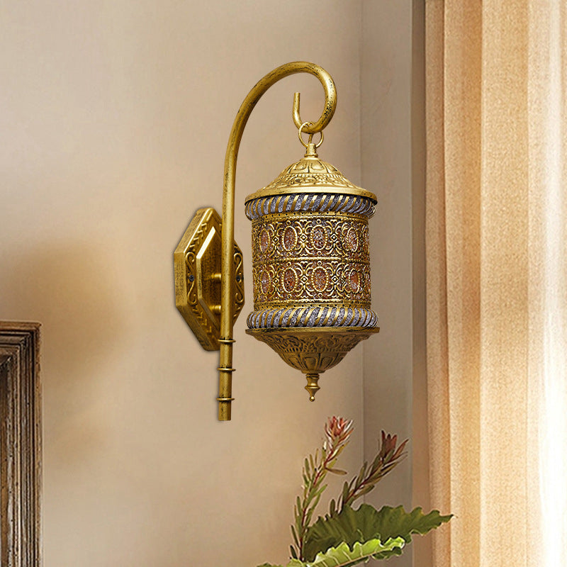 Iron Retro European Color Shade 1-Light Wall Sconce Lamp