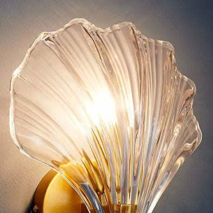 Shell Glass Brass Finish Frame 1-Light Wall Sconce Lamp
